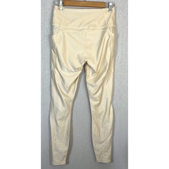 NWT Oasis PureLuxe High-Waisted Shine 7/8 Legging in Buttercreme Shine size M - Picture 3 of 7
